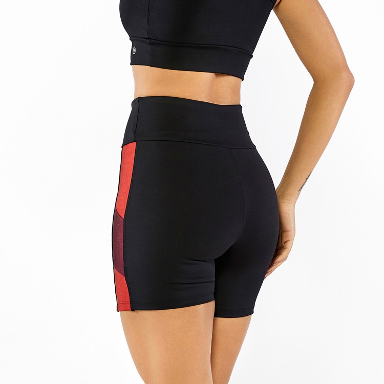 Short Fitness Com Recortes Assimétricos Preto