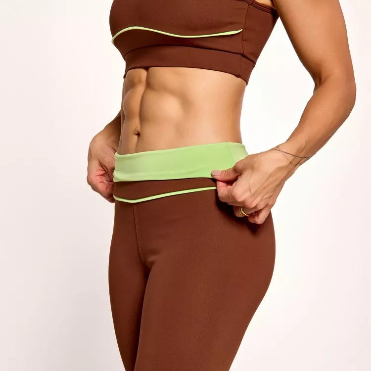 Calça Legging Poliamida Café com Vira e Vivo Menta